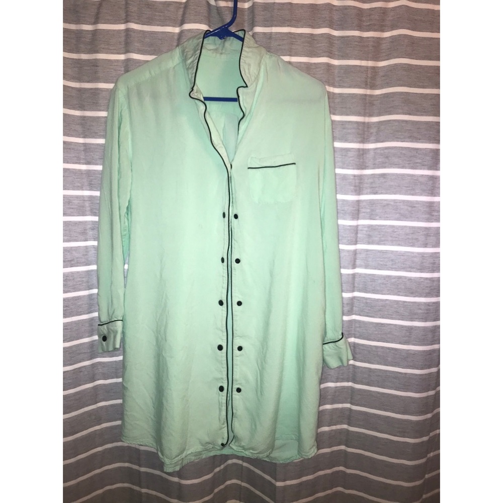 Mint green night shirt